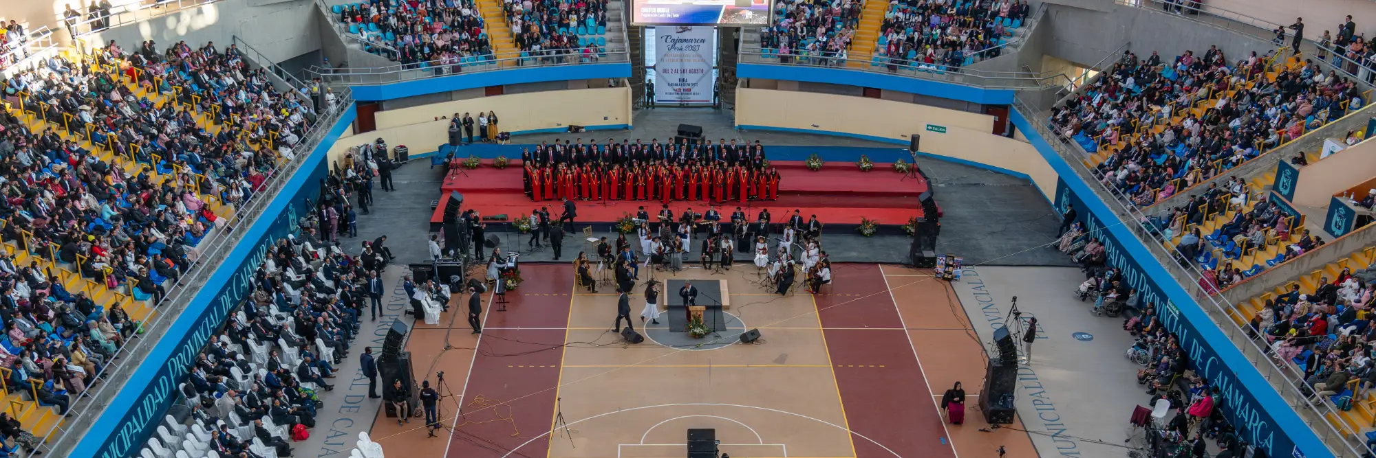 Hermanos reunidos en un evento mundial de la Iglesia